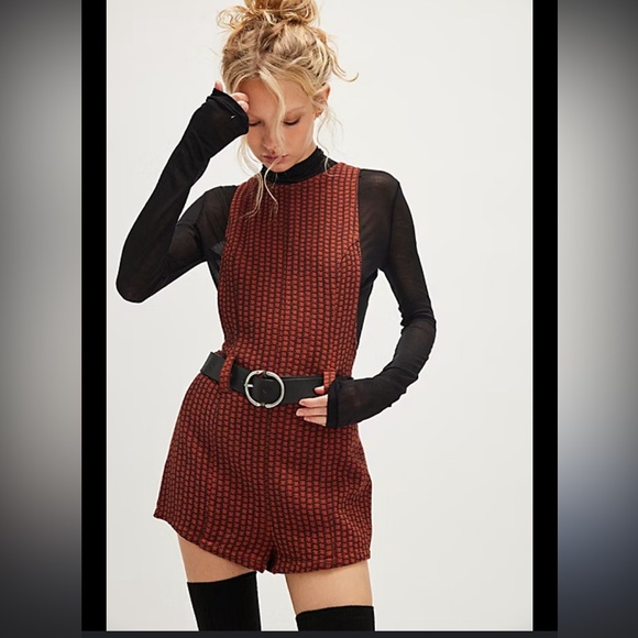 Chic Red plaid Free People Mod Mini Romper in Red / belt loops fall boho revolve - Picture 2 of 10